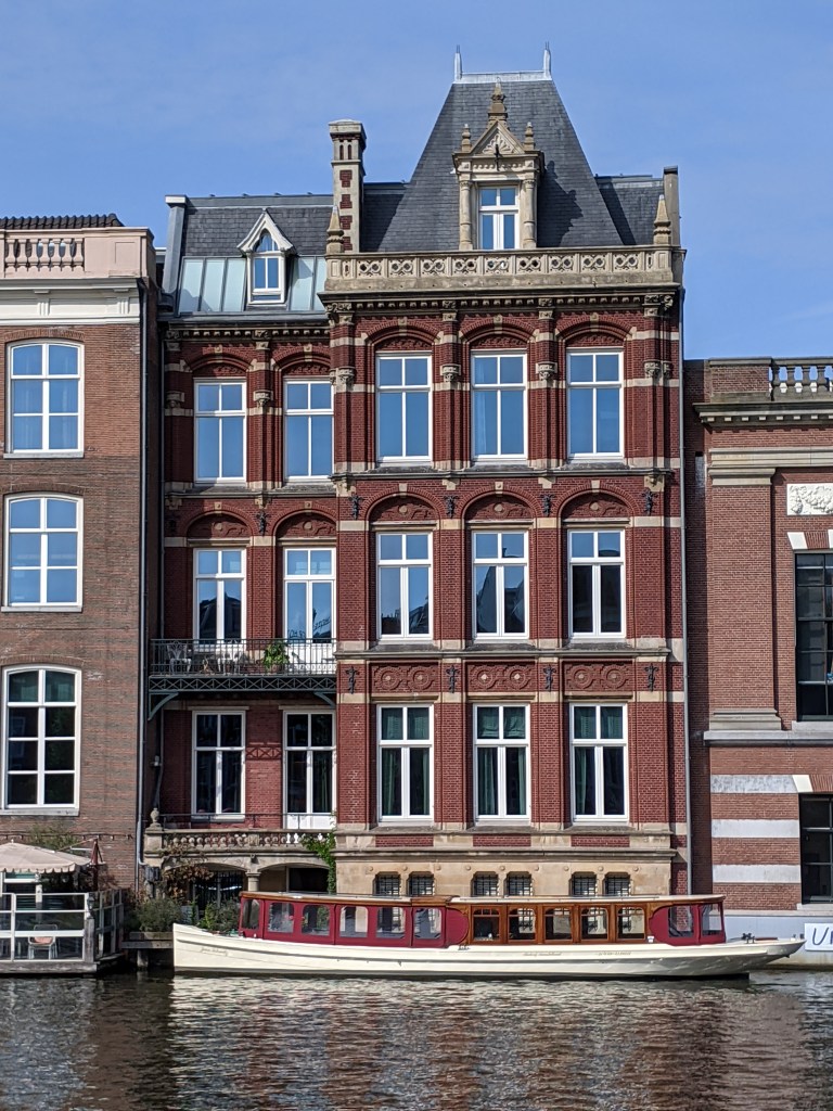 Subsidies en financieringen voor appartementen een VvE - Amsterdam Green Energy